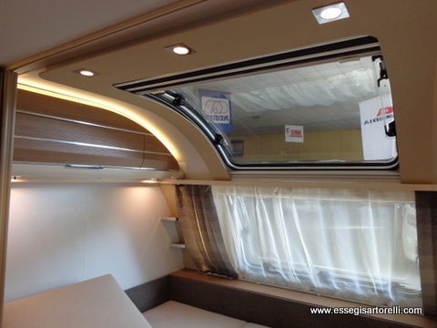 Caravan Adria Adora 573 PT climatizzata 7 posti anno 2016 full