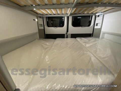 Adria V 60 SP FAMILY gamma 2021 DOPPIO MATRIMONIALE camper puro serie van furgonato full