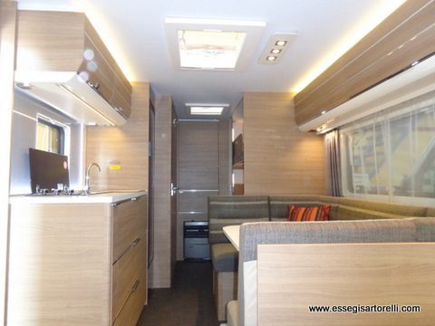 Adria Adora 573 PT caravan 7 posti 2015 MOVER e VERANDA uniproprietario VTR full